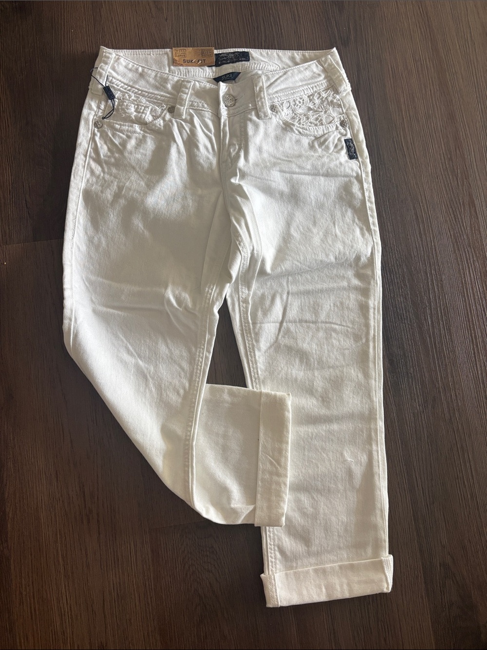 Silver Jeans Cream Boyfriend Jeans with Cuffed Hem